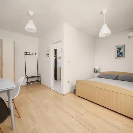 Frida And Гостевой дом Водице