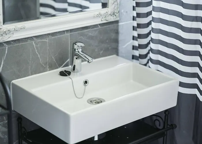 Frida And Gasthuis Vodice