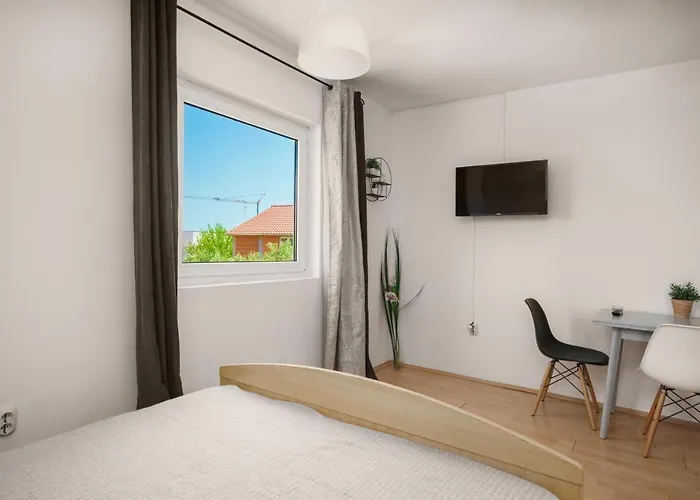 Frida And Gasthuis Vodice